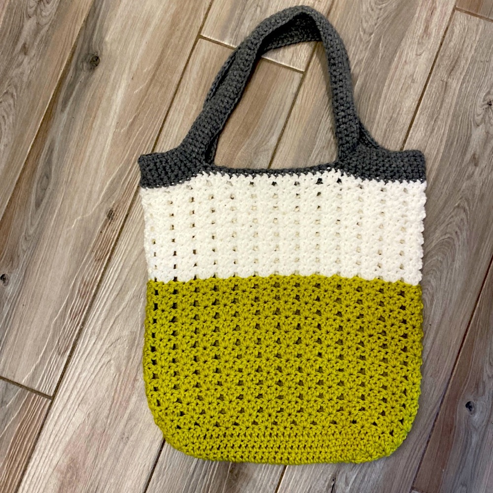 🎉HOST PICK 🎉Hand made crochet market bag